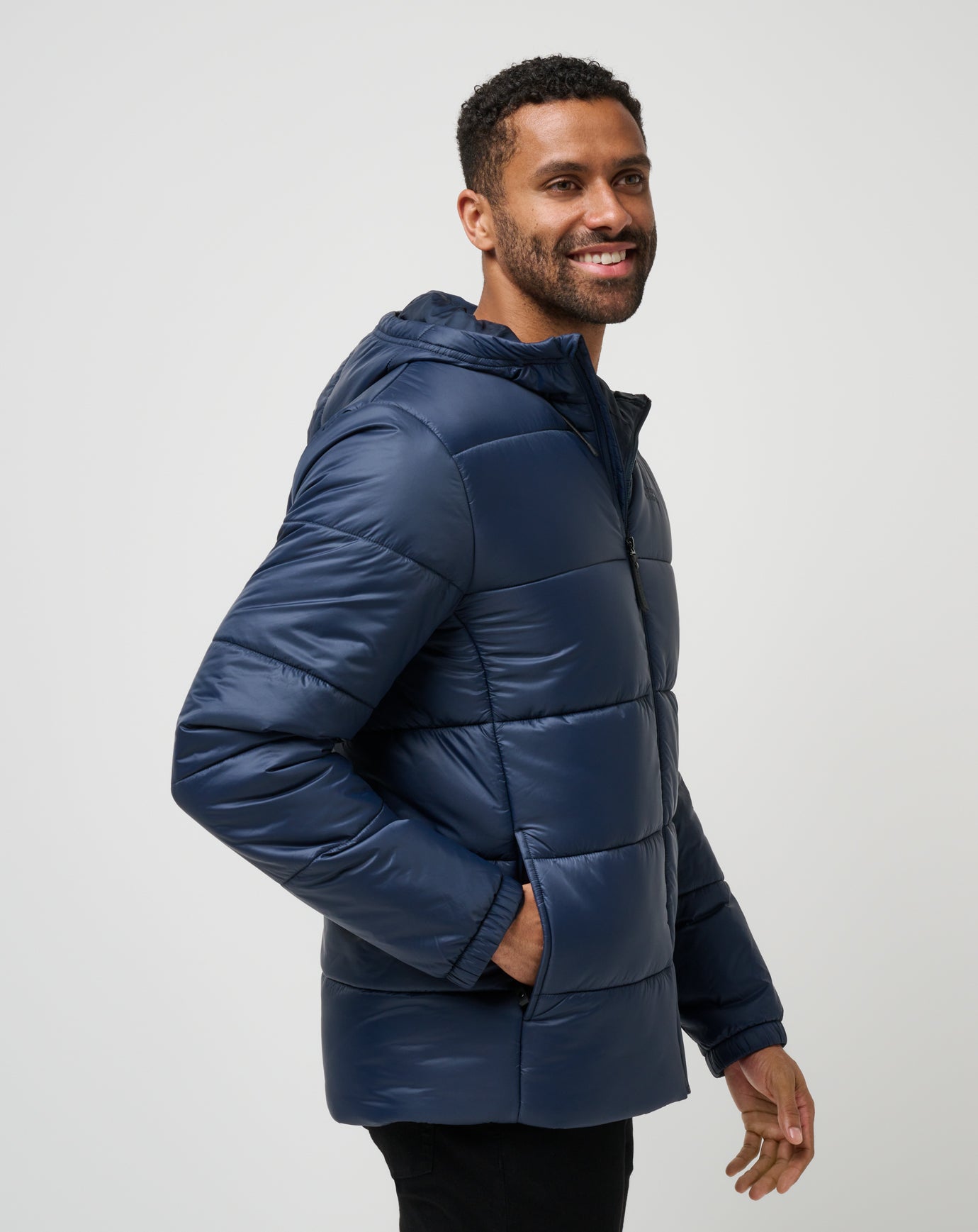 Aves Tech Puffer Jacket - Image 3