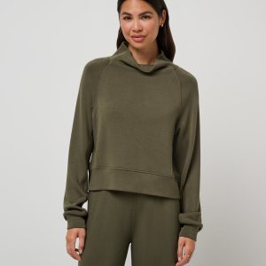Skyloft Soft Funnel Neck