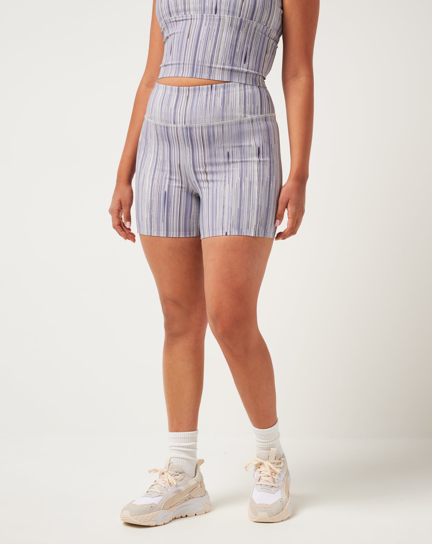 Moveknit Bonded Short - Image 6